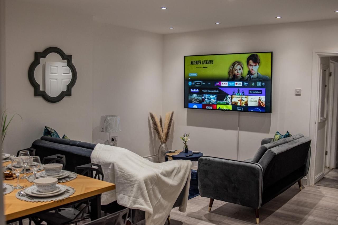 Bv Comfy Spacious 3 Bedroom House At Tatton Street Manchester Extérieur photo